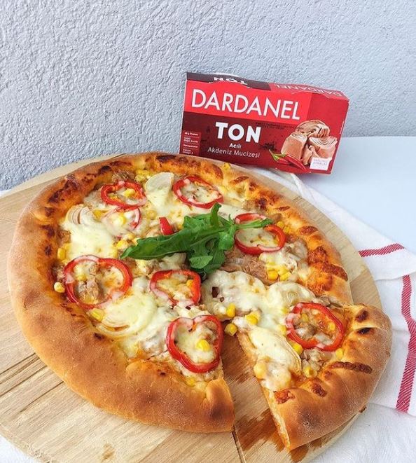 Dardanel Tuna Pizza