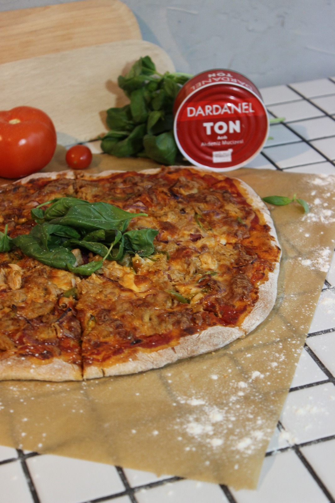 Dardanel Tuna Pizza with Cheddar Cheese Crust