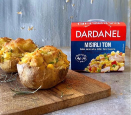 Dardanel Tuna Salad with Corn Baked Potato