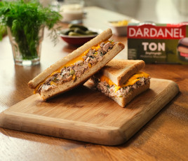 Dardanel Tuna Sandwich