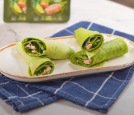 Crepe with tuna and Mexican bean salad